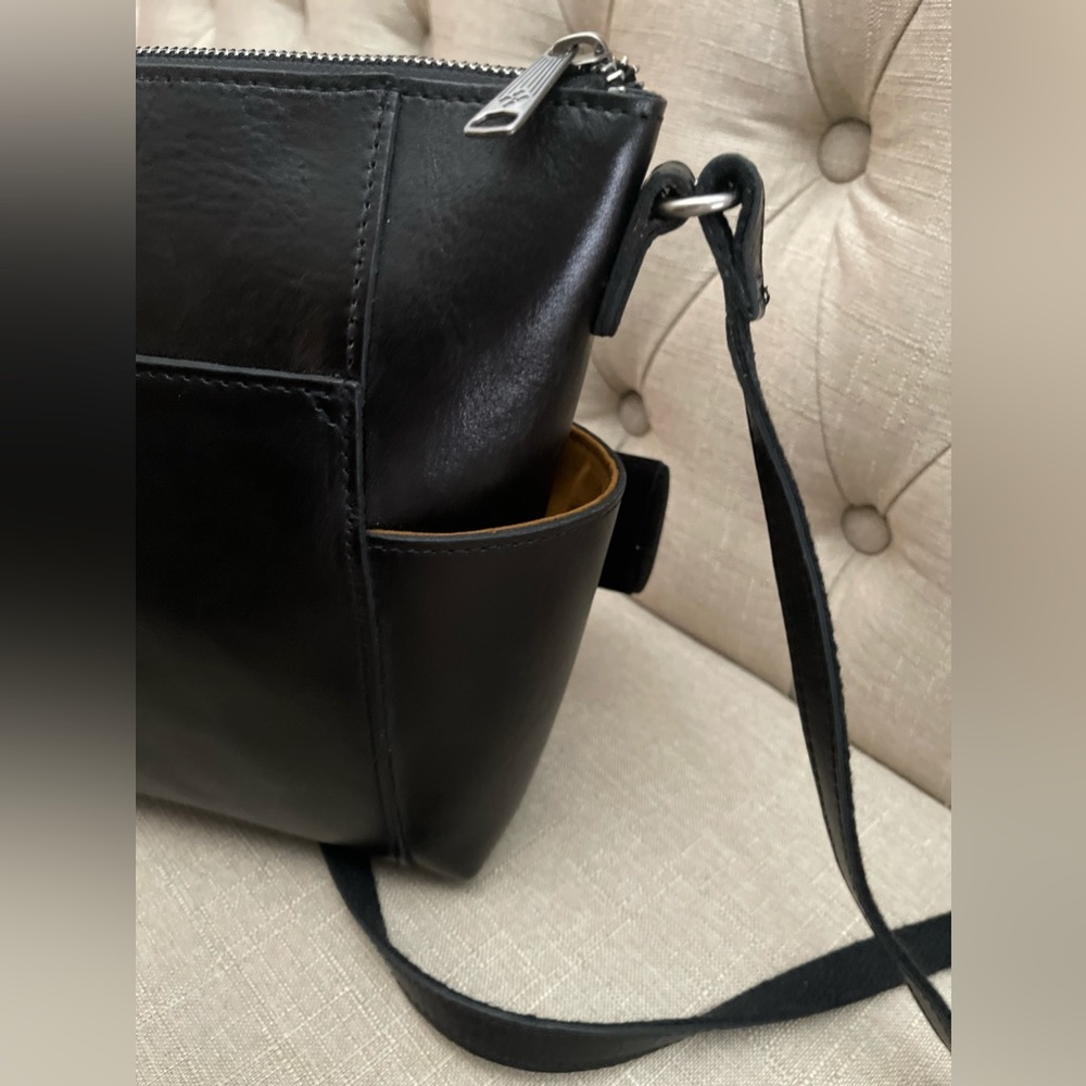 Aveley Crossbody and Valentia Smooth Leather Wallet - Picture 5 of 12
